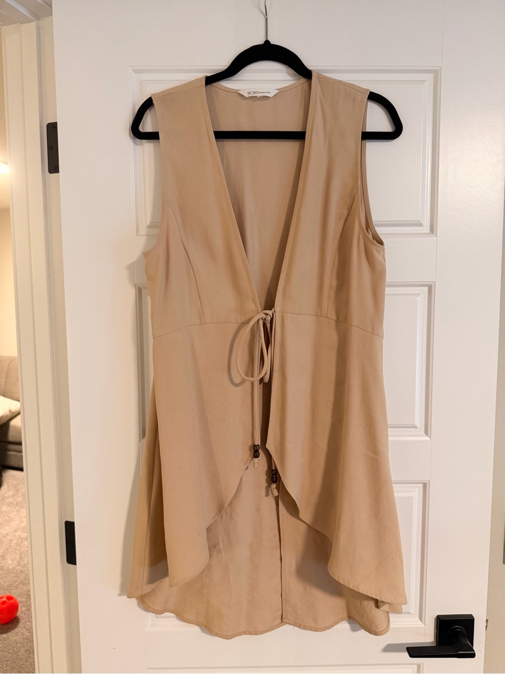 BCBGeneration Beige Sleeveless Tunic with Tie Front